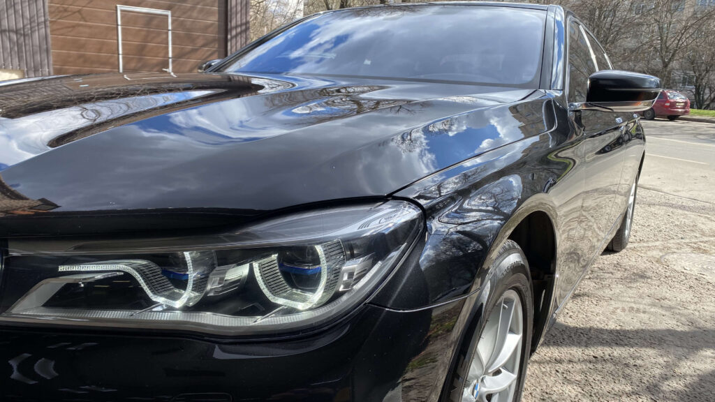 Отполированный автомобиль