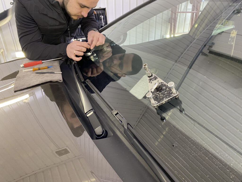 Ремонт автоскла у Києві