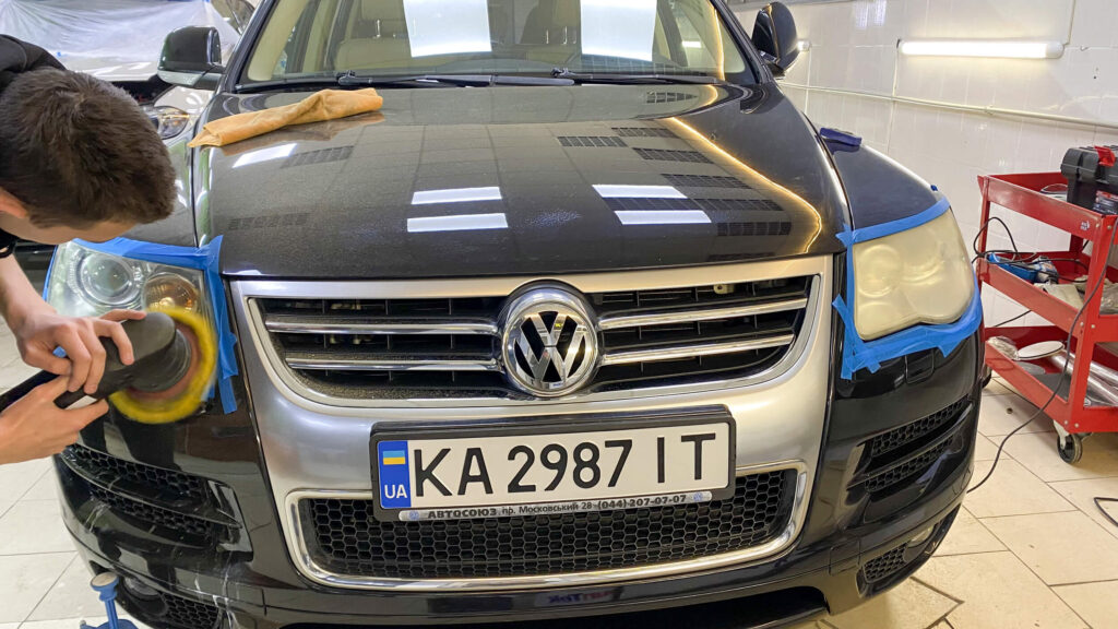 Портфоліо послуги: полірування фар